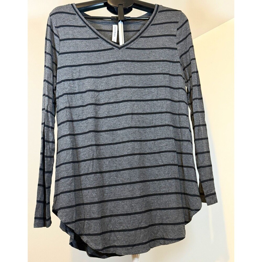 Zenana Premium Women’s L Gray/Black Striped V-Neck Long Sleeve Stretch Tee